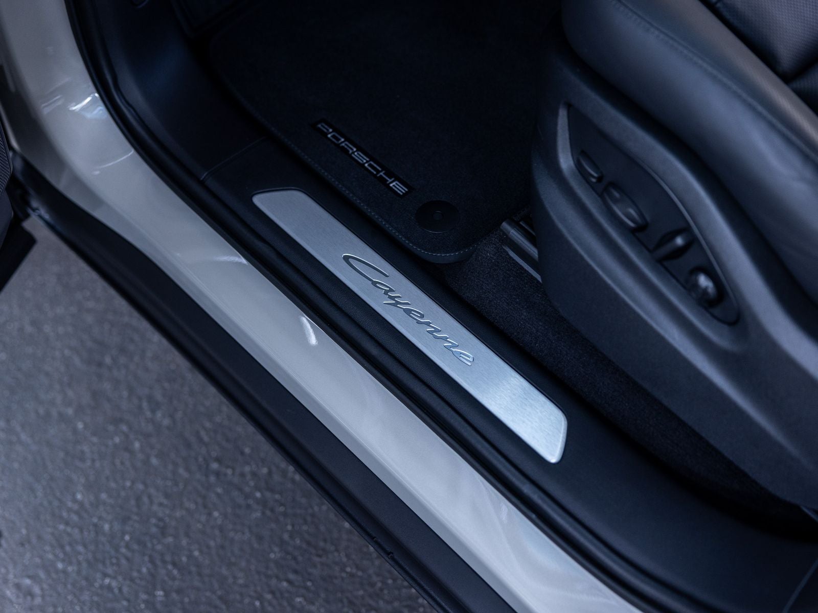 2026 Porsche Cayenne Base