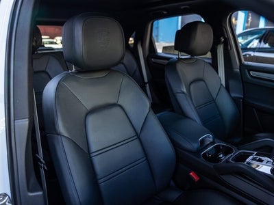 2023 Porsche Cayenne Cayenne Platinum Edition (MY23)