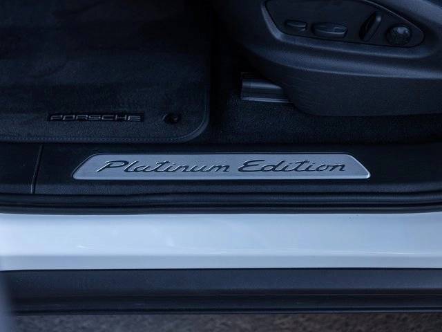 2023 Porsche Cayenne Cayenne Platinum Edition (MY23)