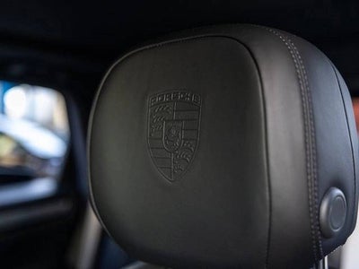 2023 Porsche Cayenne Cayenne Platinum Edition (MY23)