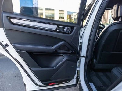 2023 Porsche Cayenne Cayenne Platinum Edition (MY23)