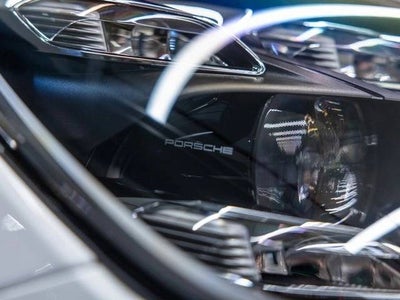 2023 Porsche Cayenne Cayenne Platinum Edition (MY23)