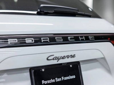 2023 Porsche Cayenne Cayenne Platinum Edition (MY23)