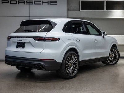 2023 Porsche Cayenne Cayenne Platinum Edition (MY23)