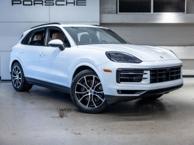 2025 Porsche Cayenne Base