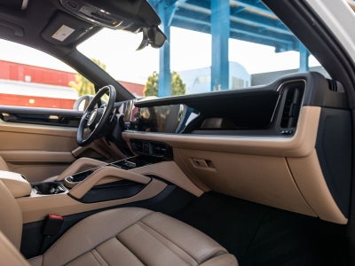 2025 Porsche Cayenne Base