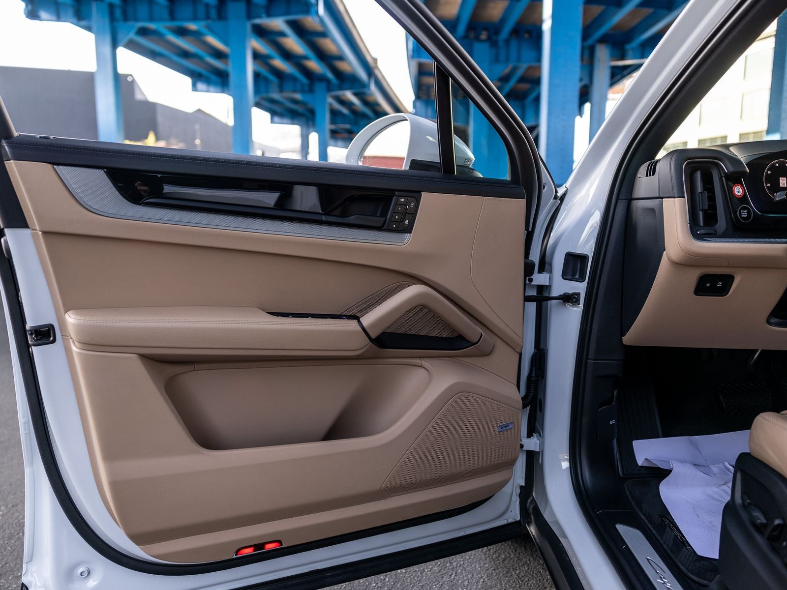 2025 Porsche Cayenne Base