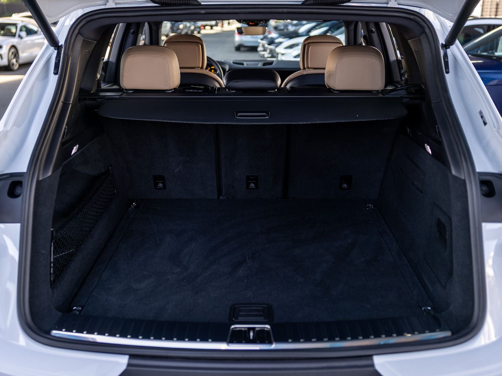 2025 Porsche Cayenne Base