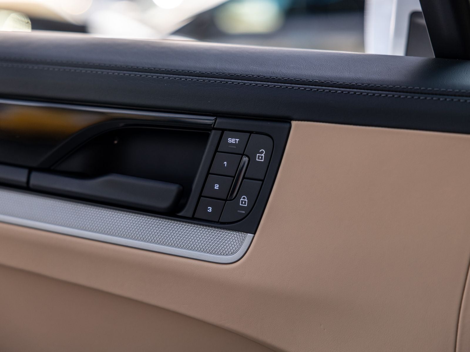 2025 Porsche Cayenne Base