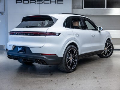 2025 Porsche Cayenne Base