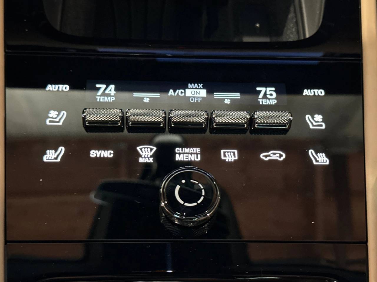 2025 Porsche Cayenne Base