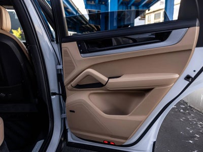 2025 Porsche Cayenne Base