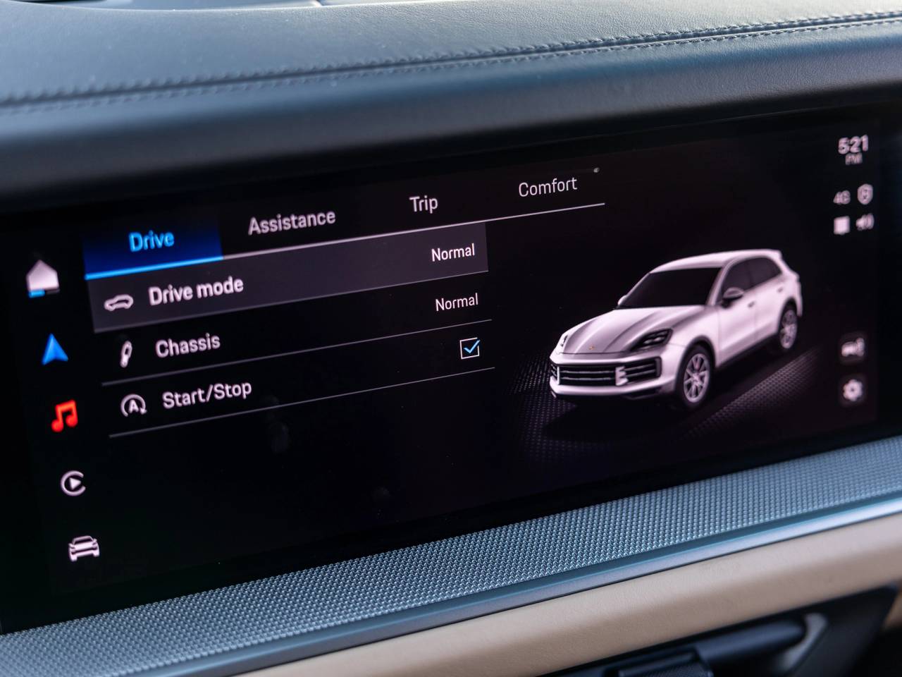 2025 Porsche Cayenne Base