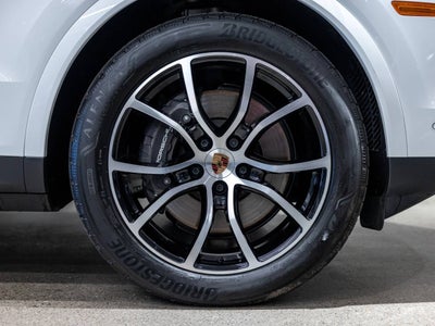2025 Porsche Cayenne Base