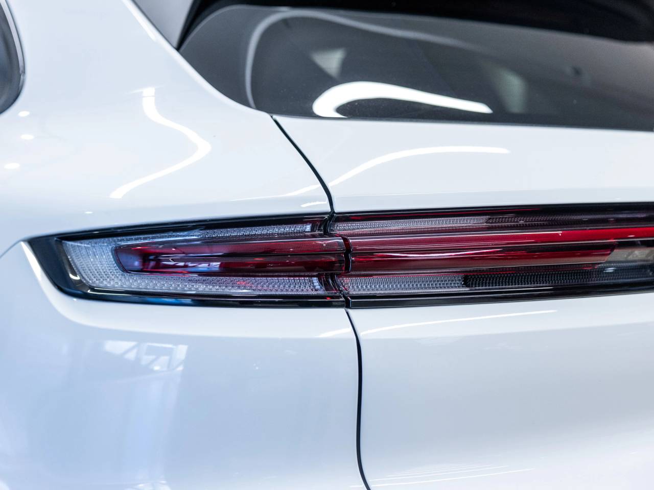 2025 Porsche Cayenne Base