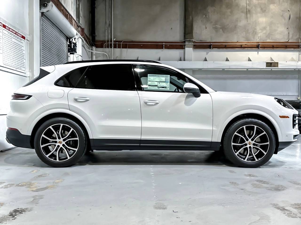 2025 Porsche Cayenne Base