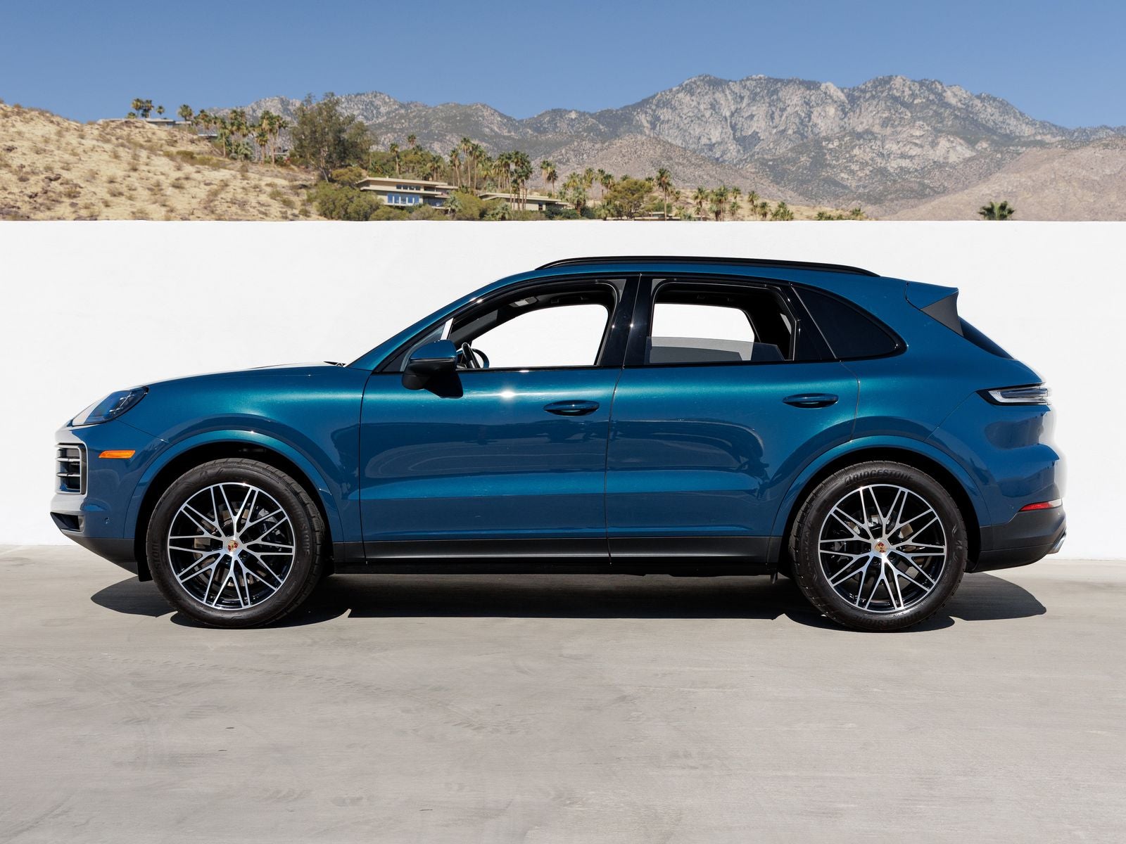 2025 Porsche Cayenne Base