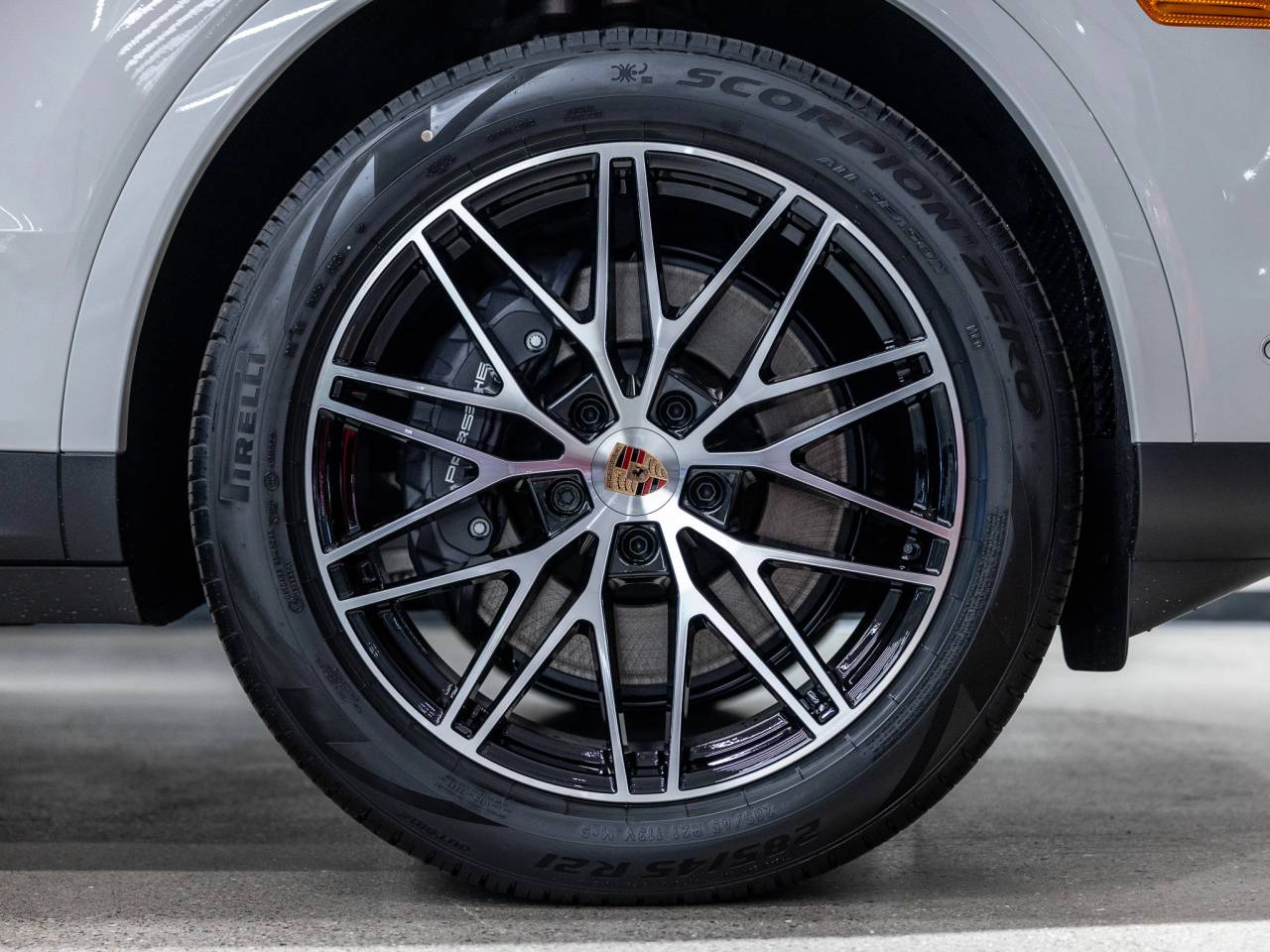 2026 Porsche Cayenne Base