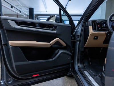 2026 Porsche Cayenne Base