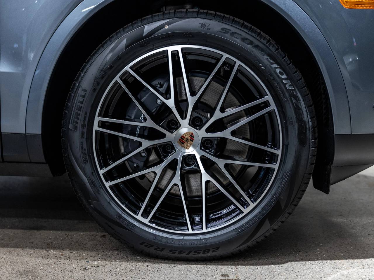 2026 Porsche Cayenne Base