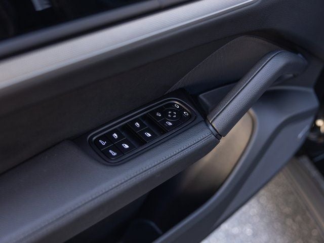 2025 Porsche Cayenne Cayenne