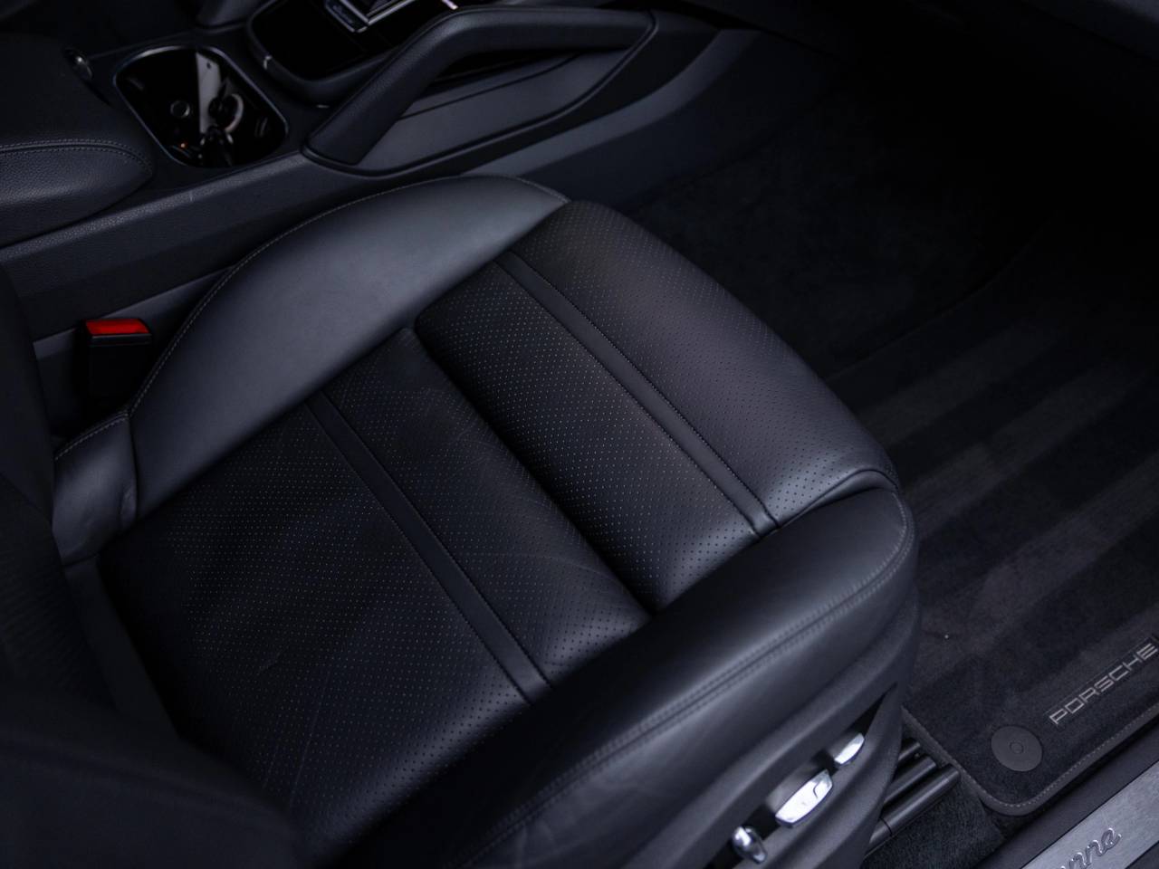 2019 Porsche Cayenne Cayenne