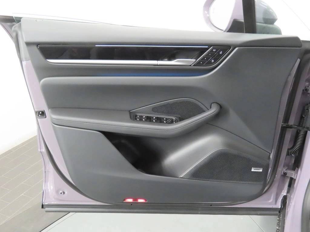 2026 Porsche Macan Macan 4 Electric