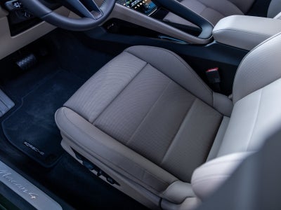 2026 Porsche Macan Macan 4 Electric