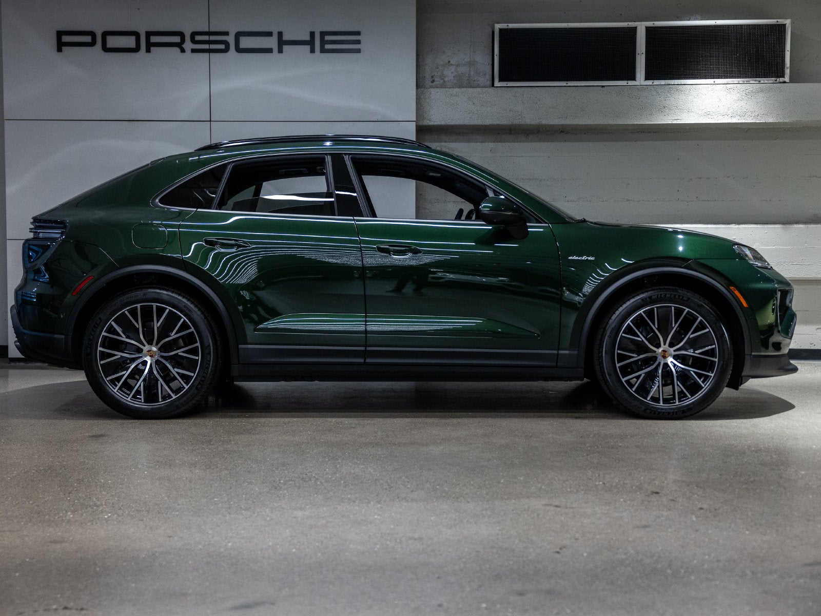 2026 Porsche Macan Macan 4 Electric