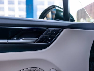 2026 Porsche Macan Macan 4 Electric