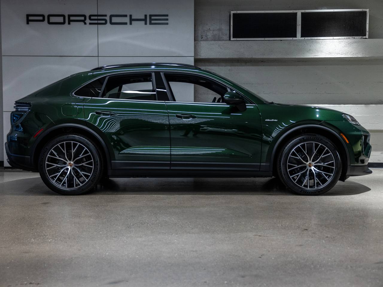 2026 Porsche Macan Macan 4 Electric