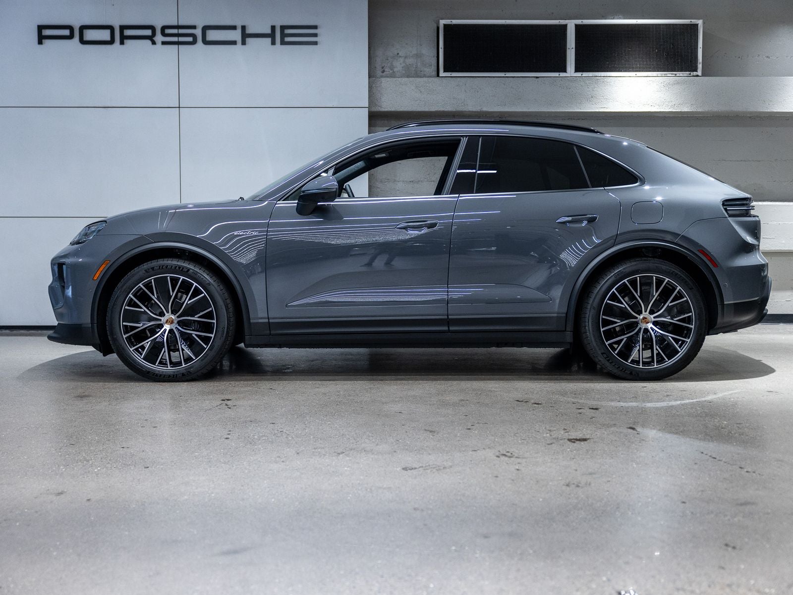 2026 Porsche Macan Macan 4 Electric
