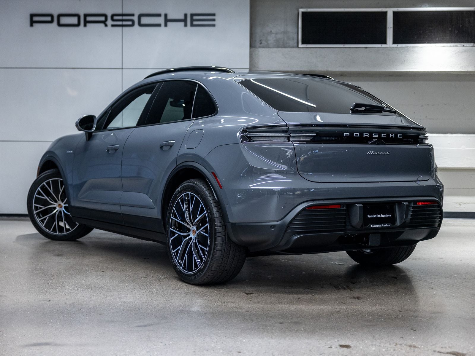 2026 Porsche Macan Macan 4 Electric