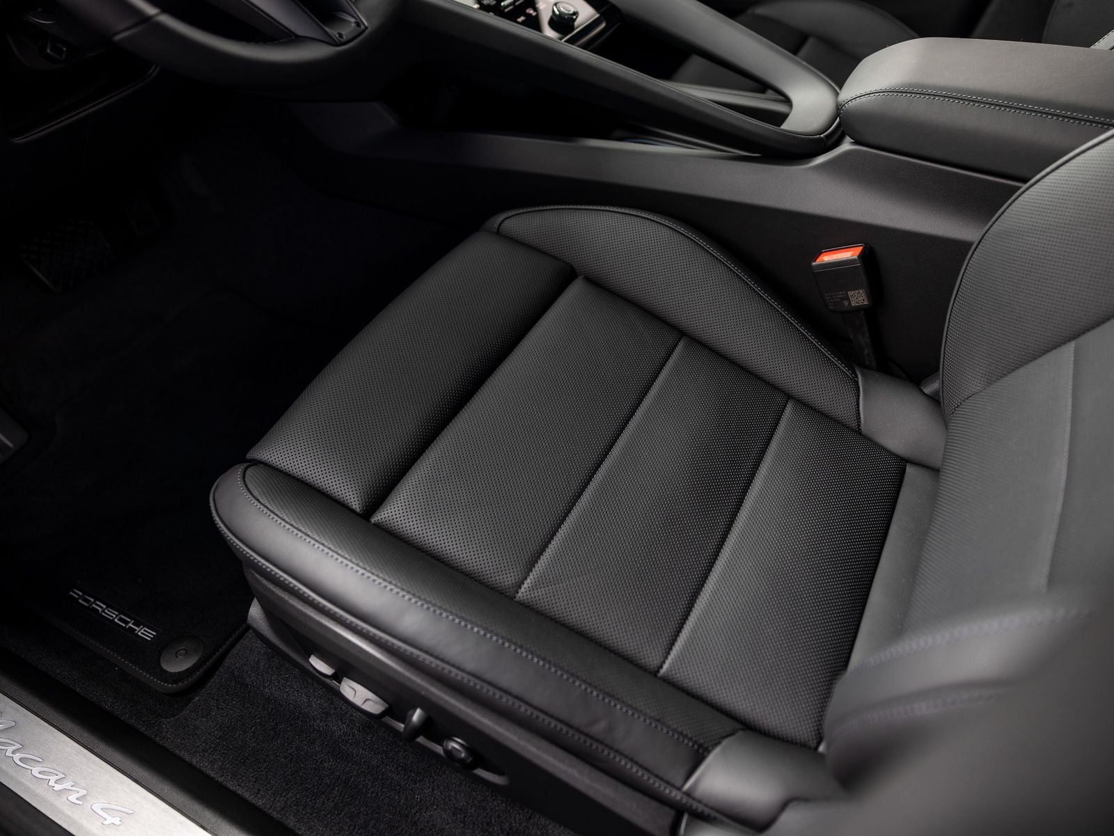 2026 Porsche Macan Macan 4 Electric