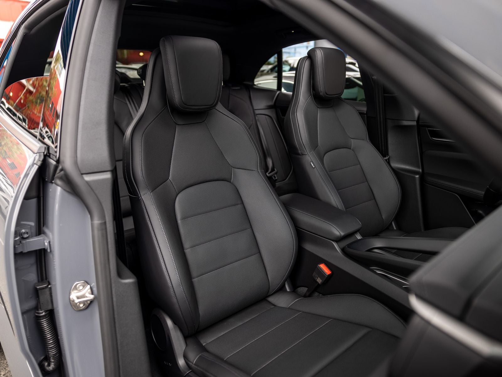 2026 Porsche Macan Macan 4 Electric