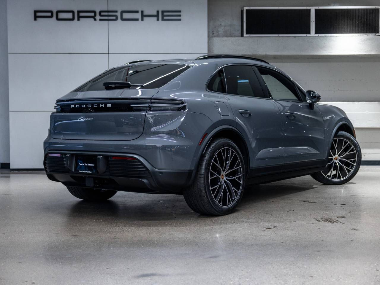 2026 Porsche Macan Macan 4 Electric