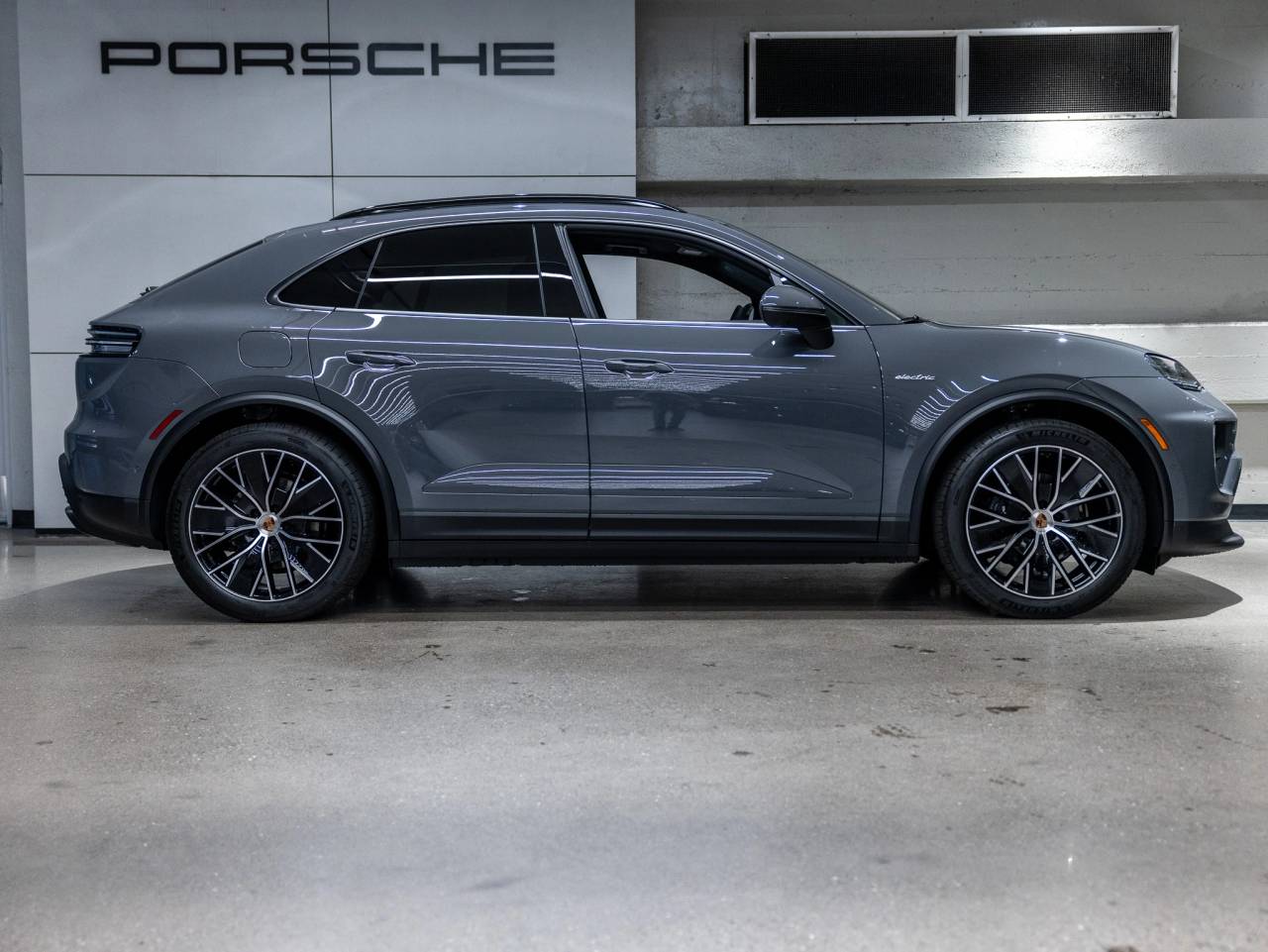 2026 Porsche Macan Macan 4 Electric