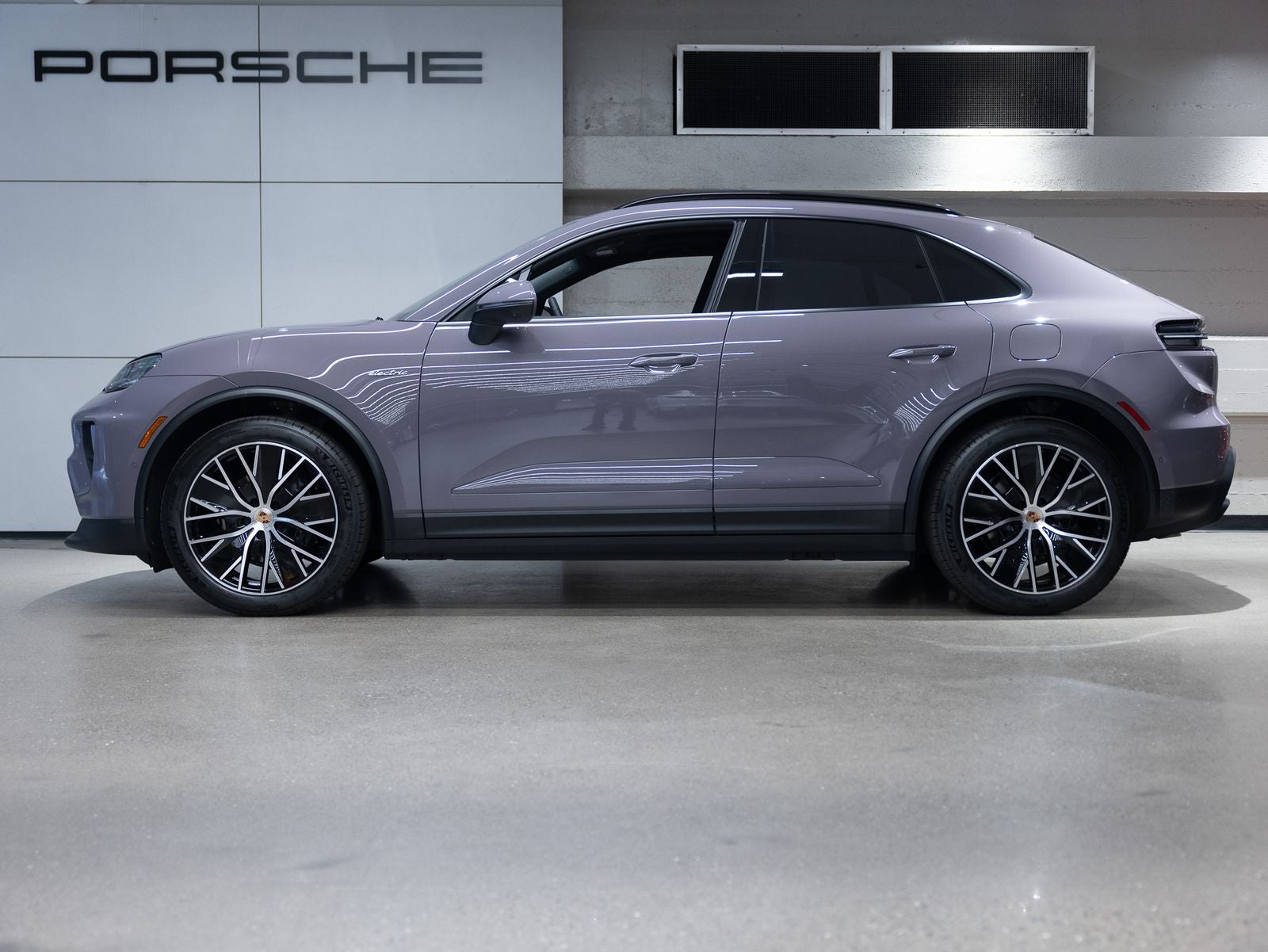 2026 Porsche Macan Macan 4 Electric