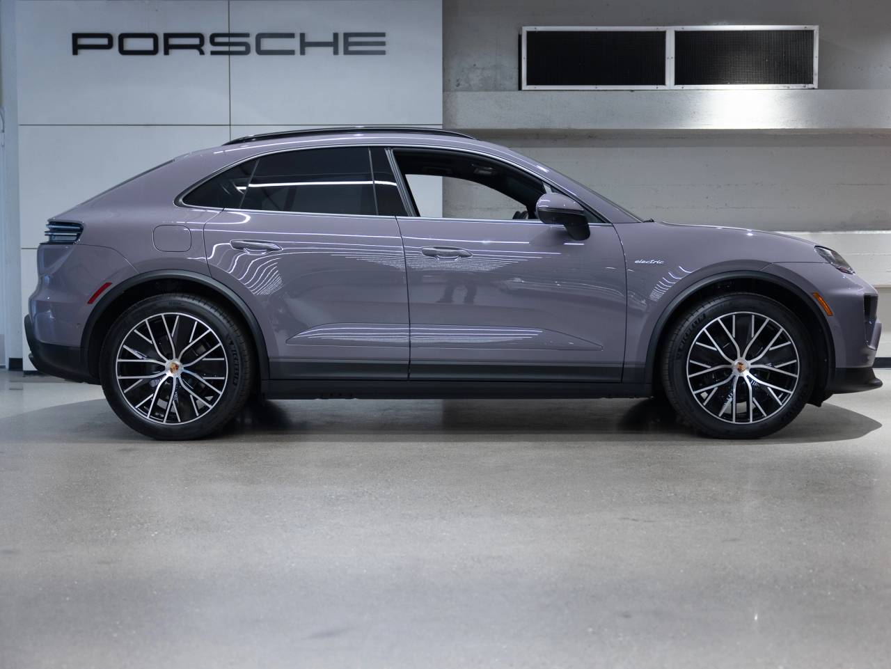 2026 Porsche Macan Macan 4 Electric