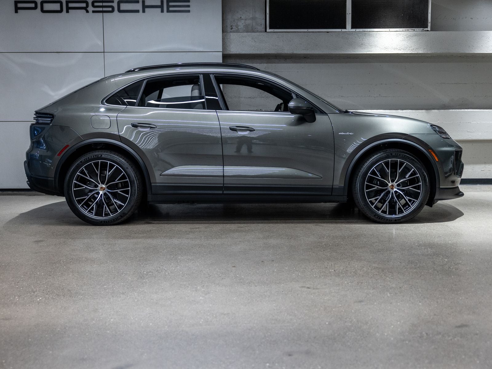 2026 Porsche Macan Macan 4 Electric