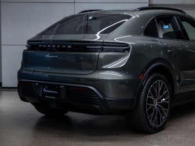 2026 Porsche Macan Macan 4 Electric