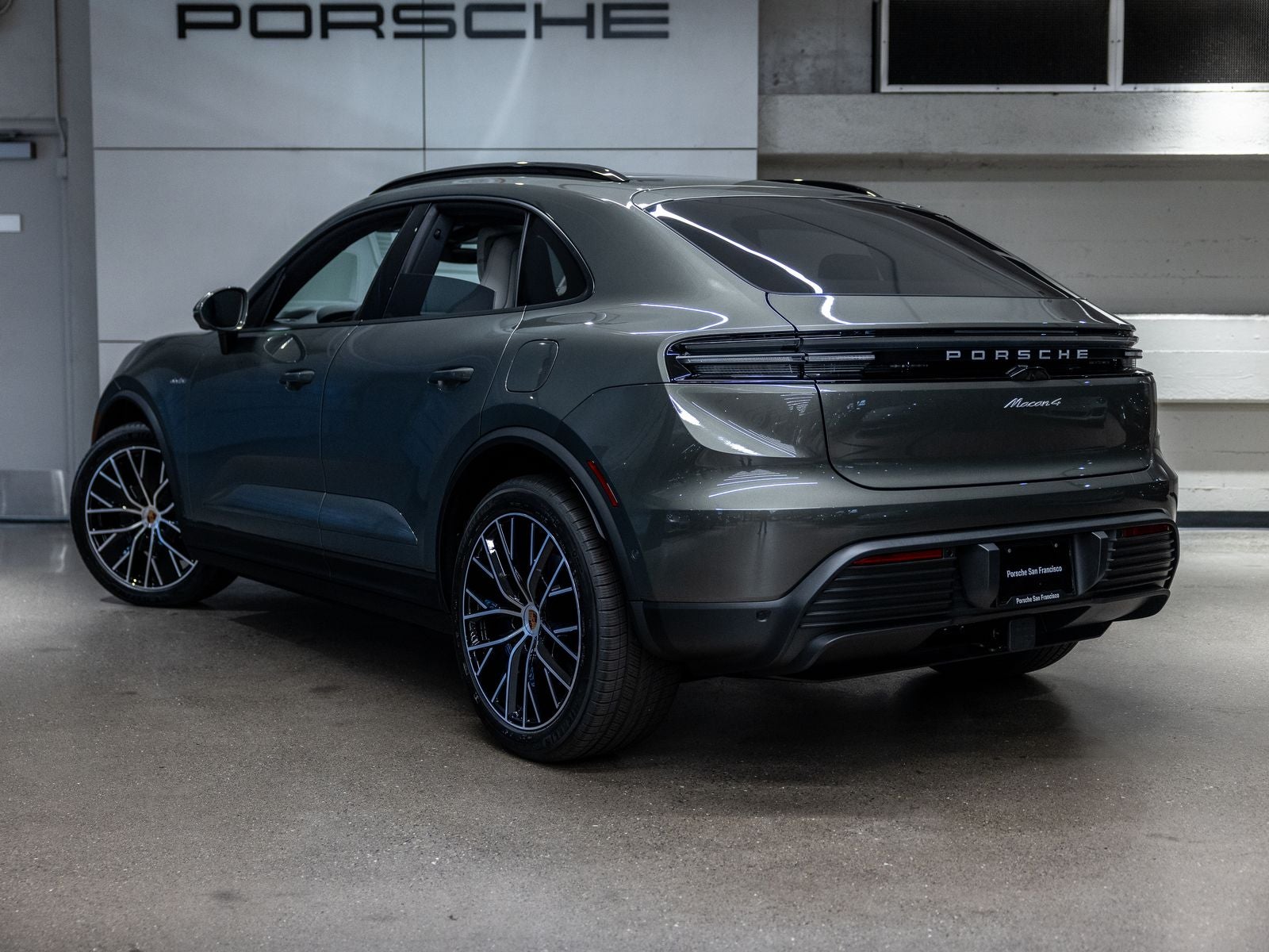 2026 Porsche Macan Macan 4 Electric