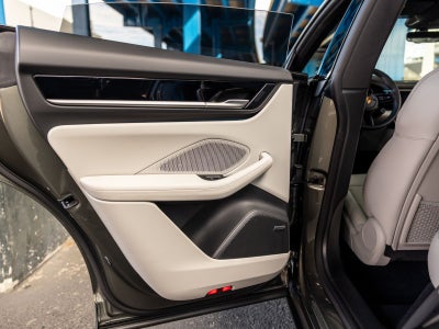 2026 Porsche Macan Macan 4 Electric