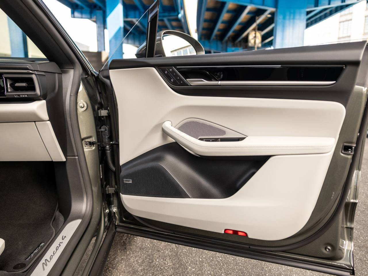 2026 Porsche Macan Macan 4 Electric
