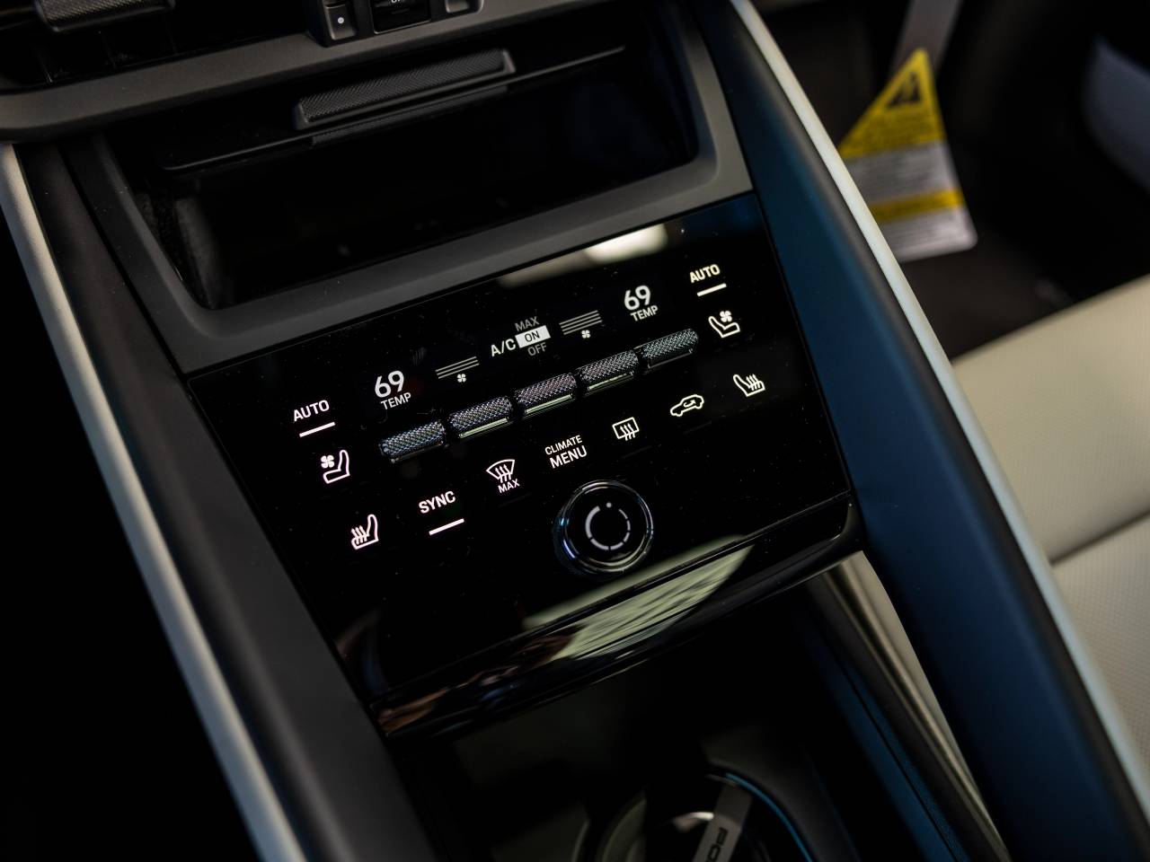 2026 Porsche Macan Macan 4 Electric