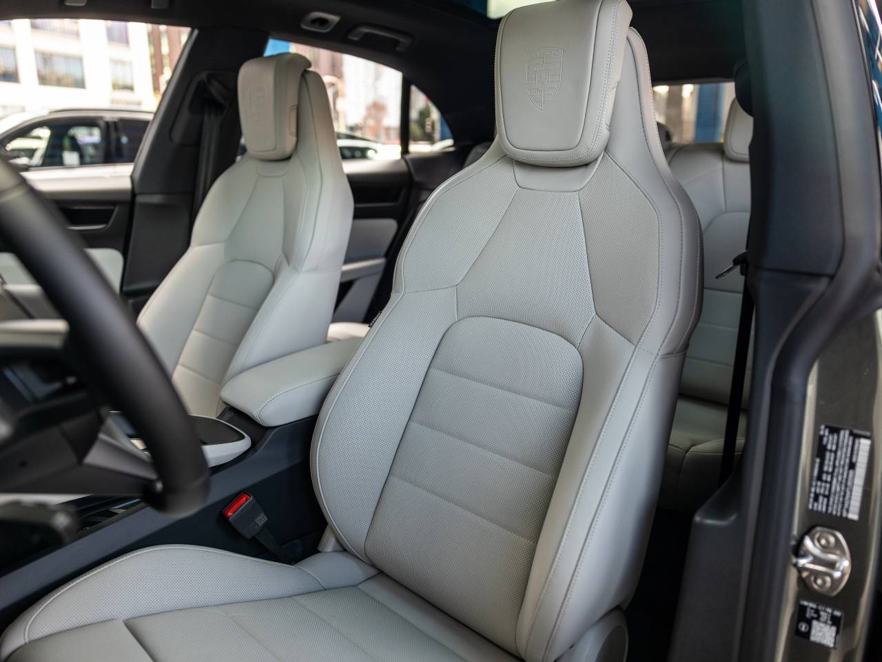 2026 Porsche Macan Macan 4 Electric