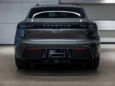 2026 Porsche Macan Macan 4 Electric