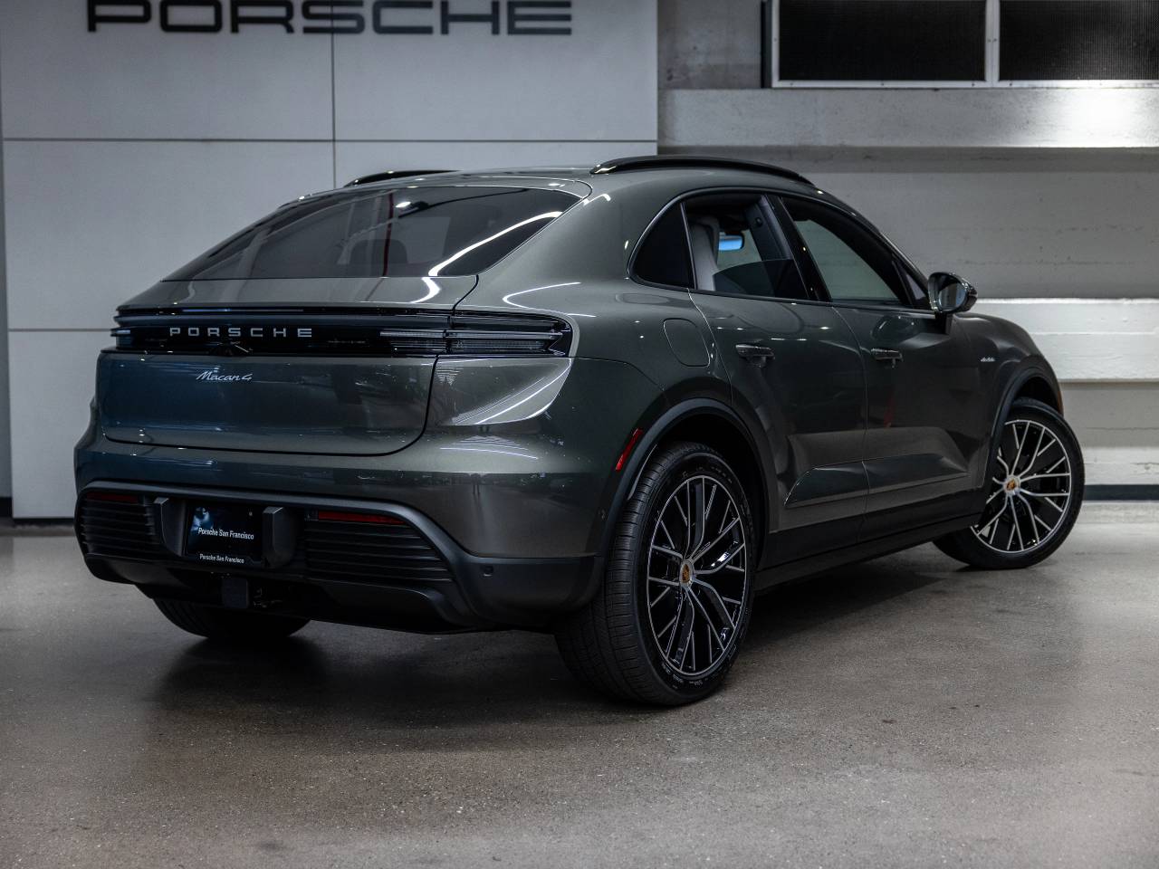 2026 Porsche Macan Macan 4 Electric