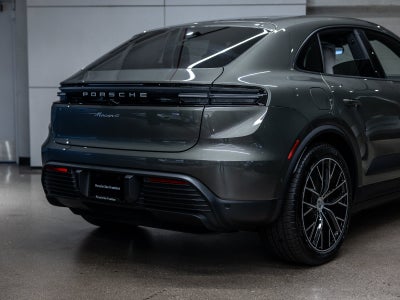 2026 Porsche Macan Macan 4 Electric