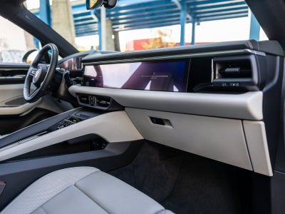 2026 Porsche Macan Macan 4 Electric